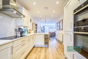 Photo 21- click for photo gallery